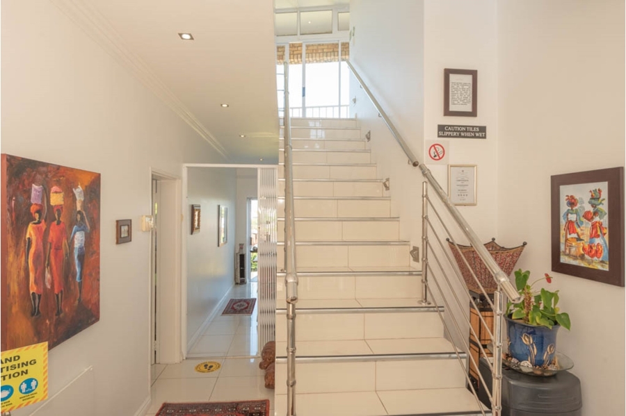 6 Bedroom Property for Sale in Humerail Eastern Cape